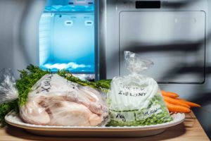 Jak mrozić produkty gotowe owoce warzywa