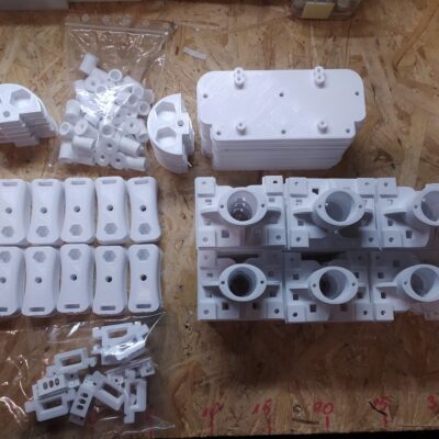 elementy montażowe 3D – komplet białych komponentów z drukarki 3D- tuleje cylindryczne 3D- półokrągłe osłony i podstawy w 3D-- promocjepolska