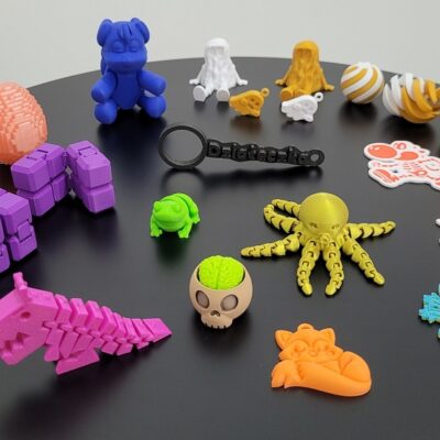 kolorowe gadżety z NFC 3D- zabawki z druku 3D –breloki 3D z NFC- układanki i ozdoby 3D-zabawki 3D promocjepolska