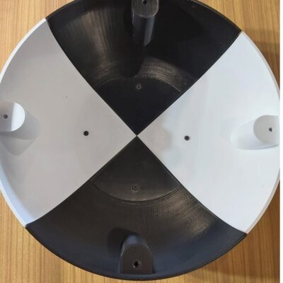 pokrywa modułowa 3D czarno-biała- element konstrukcyjny wykonany z połączonych części w druku 3D jako osłona techniczna-. promocjepolska