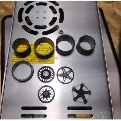 różnej wielkości pierścienie i osłony wentylacyjne 3D – czarne elementy z tworzywa drukowane w 3D do montażu w elektronice- promocjepolska