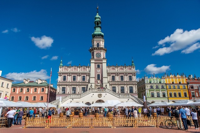 Kiedy festiwal win i produktów regionalnych w Zamościu?